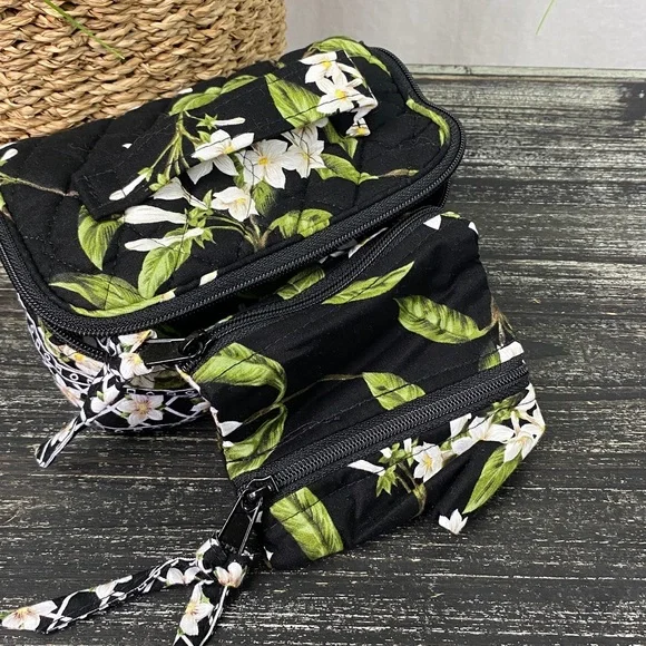 Vera Bradley SET of 5 Black Green & White Floral Quilted Travel Weekend Bags - Picture 4 of 11